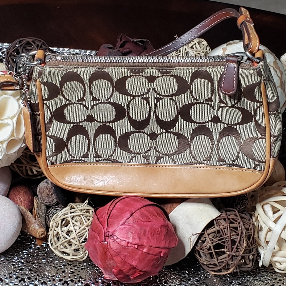 Coach shoulder purse